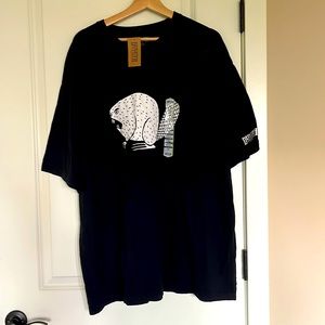 Men’s Large Black t-shirt with white Beaver Logo